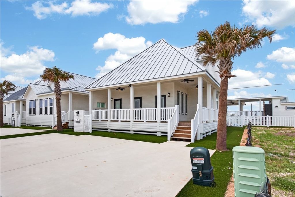 215 ST. John Circle, Port Aransas, TX 78373 — photo 2