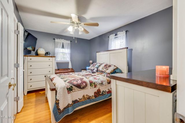 1224 East Mckinney Avenue, Rogersville, TN 37857
