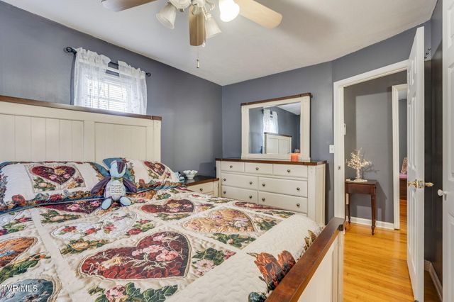 1224 East Mckinney Avenue, Rogersville, TN 37857