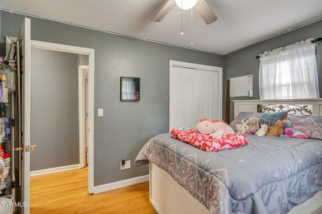 1224 East Mckinney Avenue, Rogersville, TN 37857