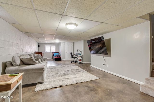 1224 East Mckinney Avenue, Rogersville, TN 37857