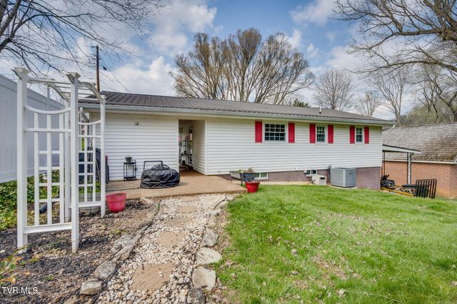 1224 East Mckinney Avenue, Rogersville, TN 37857