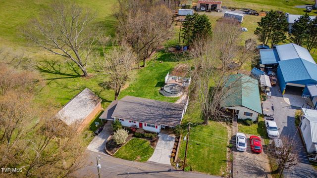 1224 East Mckinney Avenue, Rogersville, TN 37857