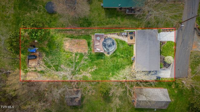 1224 East Mckinney Avenue, Rogersville, TN 37857