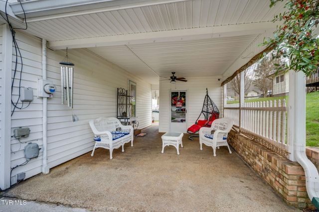 1224 East Mckinney Avenue, Rogersville, TN 37857