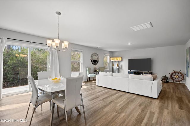 1427 New Sun Drive SE, Bolivia, NC 28422