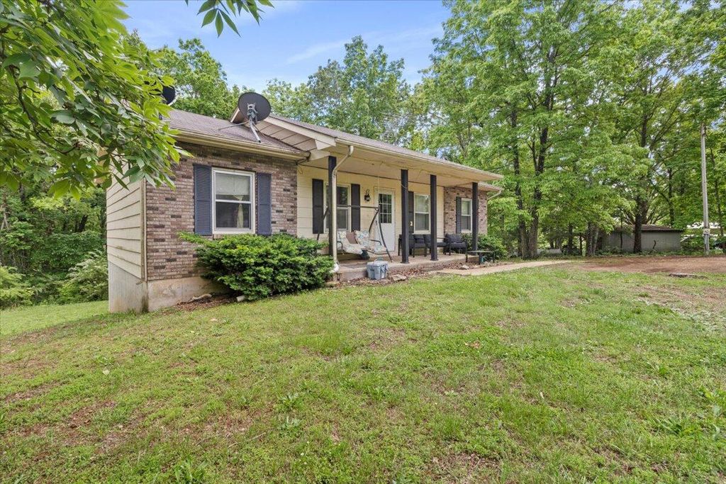 16888 Mo. Highway 19, Alton, MO 65606