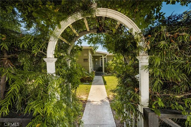 3461 Gardenia Avenue, Long Beach, CA 90807