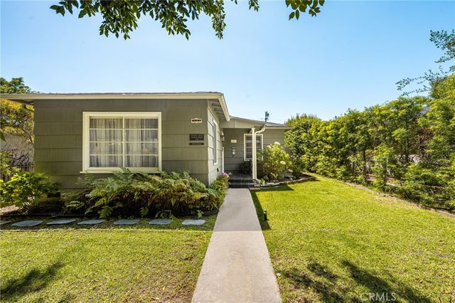 3461 Gardenia Avenue, Long Beach, CA 90807