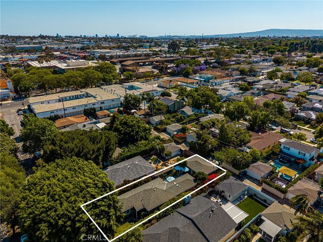 3461 Gardenia Avenue, Long Beach, CA 90807
