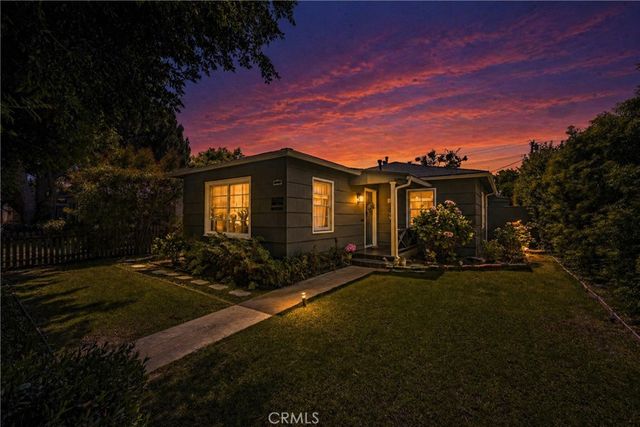 3461 Gardenia Avenue, Long Beach, CA 90807