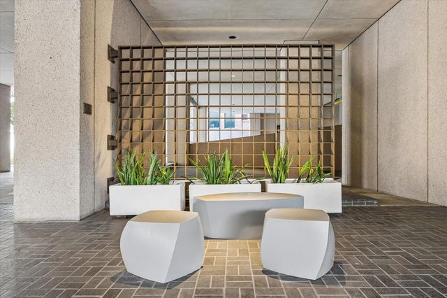 5000 Montrose Boulevard 6B, Houston, TX 77006