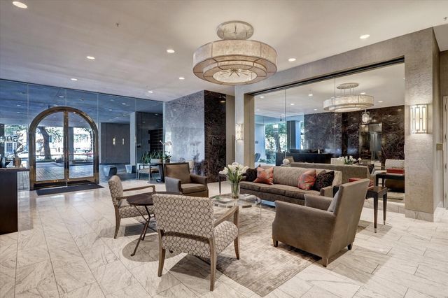 5000 Montrose Boulevard 6B, Houston, TX 77006