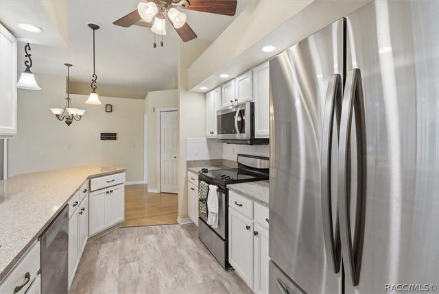 9401 Merriweather Drive, Weeki Wachee, FL 34613