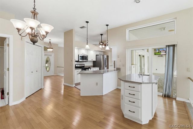 9401 Merriweather Drive, Weeki Wachee, FL 34613