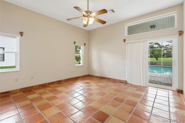 9401 Merriweather Drive, Weeki Wachee, FL 34613