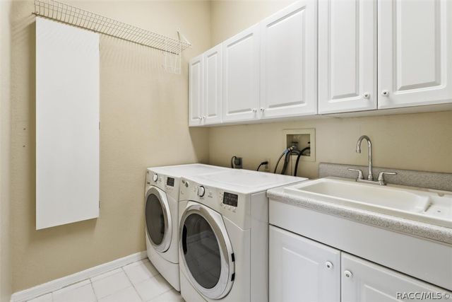 9401 Merriweather Drive, Weeki Wachee, FL 34613
