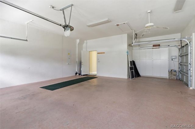 9401 Merriweather Drive, Weeki Wachee, FL 34613