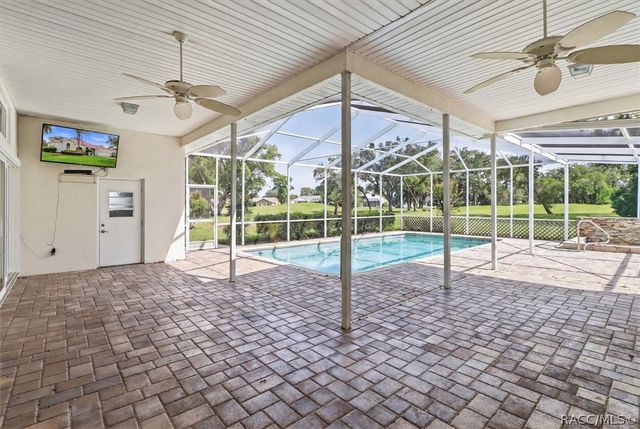 9401 Merriweather Drive, Weeki Wachee, FL 34613