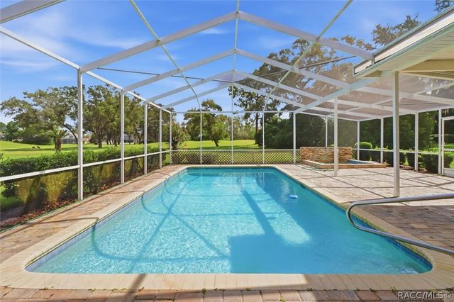 9401 Merriweather Drive, Weeki Wachee, FL 34613