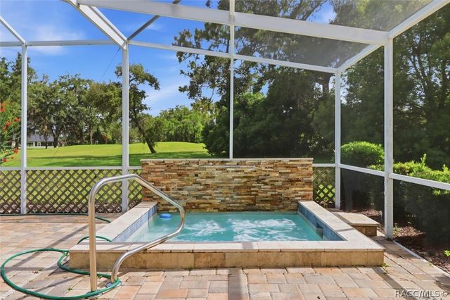 9401 Merriweather Drive, Weeki Wachee, FL 34613