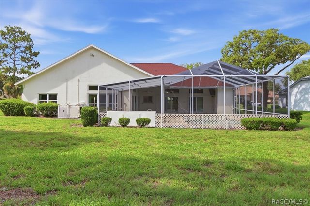 9401 Merriweather Drive, Weeki Wachee, FL 34613