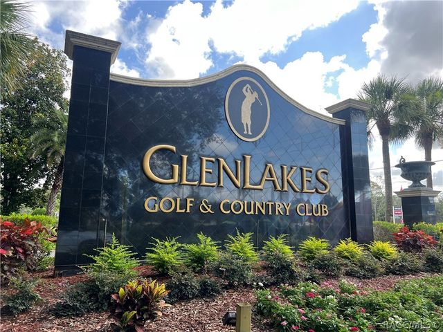 9401 Merriweather Drive, Weeki Wachee, FL 34613