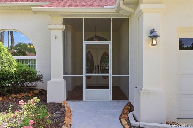 9401 Merriweather Drive, Weeki Wachee, FL 34613