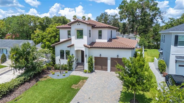 2403 DERBYSHIRE AVENUE, Lakeland, FL 33803
