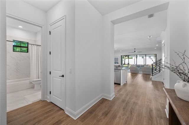 2403 DERBYSHIRE AVENUE, Lakeland, FL 33803