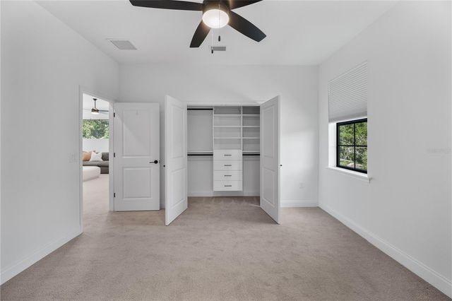 2403 DERBYSHIRE AVENUE, Lakeland, FL 33803