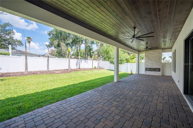2403 DERBYSHIRE AVENUE, Lakeland, FL 33803