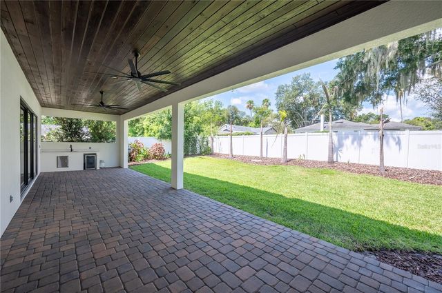 2403 DERBYSHIRE AVENUE, Lakeland, FL 33803