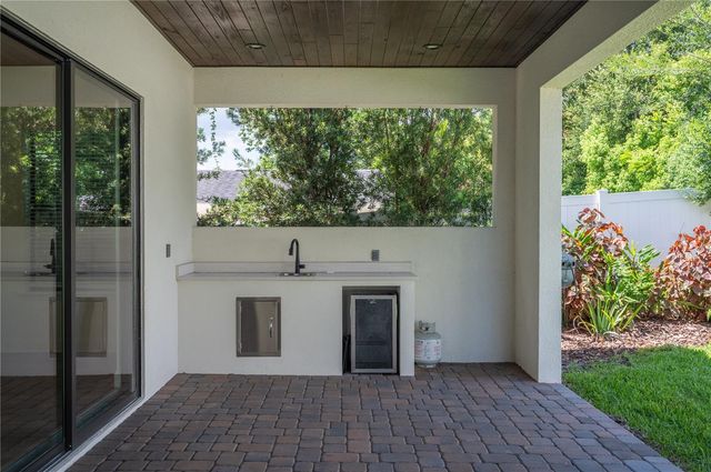 2403 DERBYSHIRE AVENUE, Lakeland, FL 33803