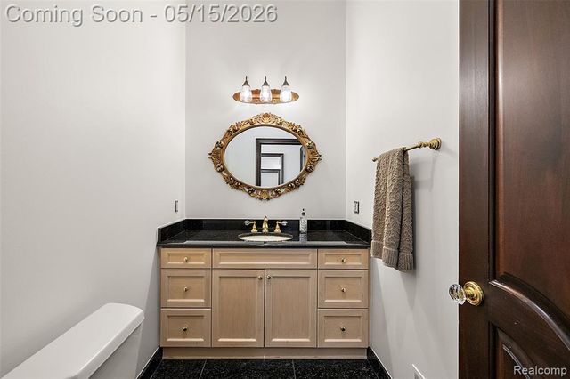 985 James K Boulevard, Pontiac, MI 48341