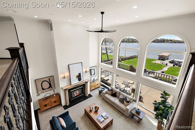 985 James K Boulevard, Pontiac, MI 48341