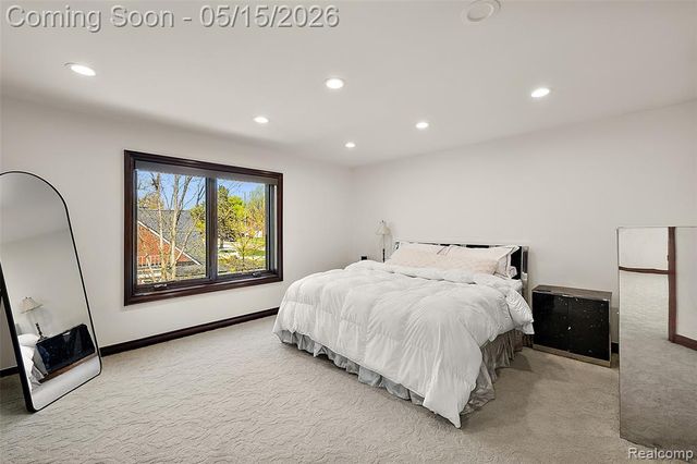 985 James K Boulevard, Pontiac, MI 48341