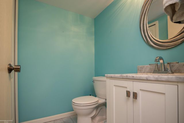 314 Meadow Bridge Drive, Rochester Hills, MI 48307