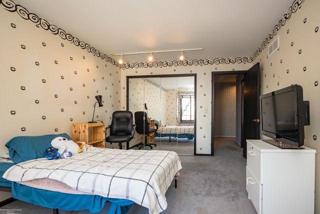 314 Meadow Bridge Drive, Rochester Hills, MI 48307