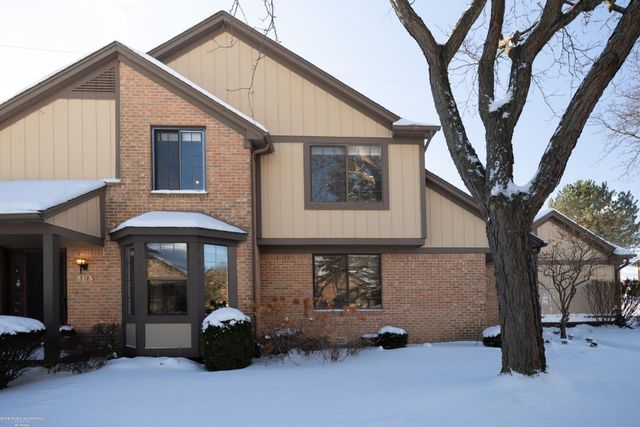 314 Meadow Bridge Drive, Rochester Hills, MI 48307