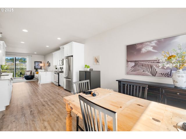 12524 Sw 171ST Ter, Beaverton, OR 97007