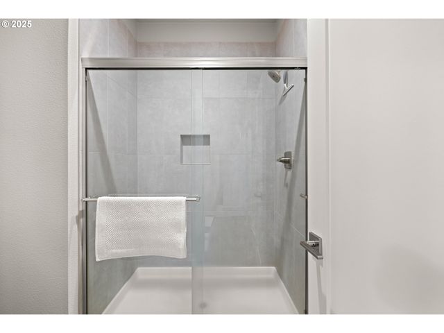 12524 Sw 171ST Ter, Beaverton, OR 97007