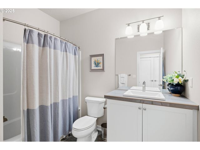 12524 Sw 171ST Ter, Beaverton, OR 97007