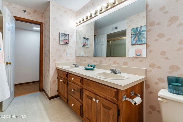 1896 New River Inlet Road 1203, N Topsail Beach, NC 28460