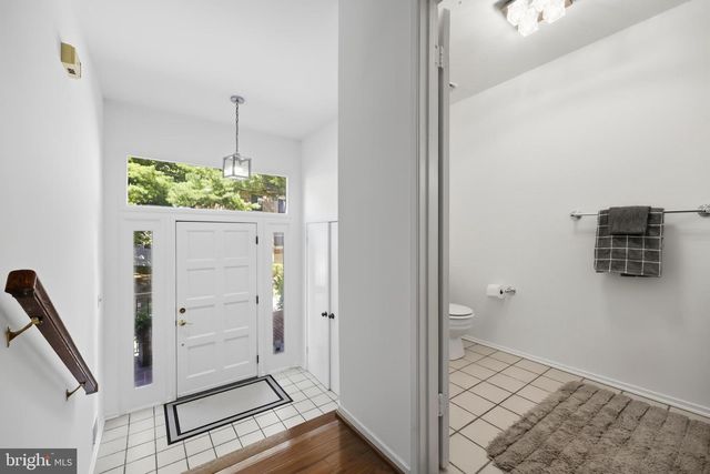 5904 VALERIAN LN, Rockville, MD 20852
