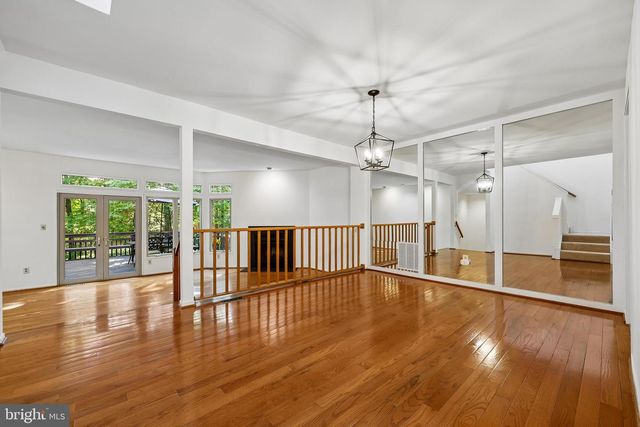 5904 VALERIAN LN, Rockville, MD 20852
