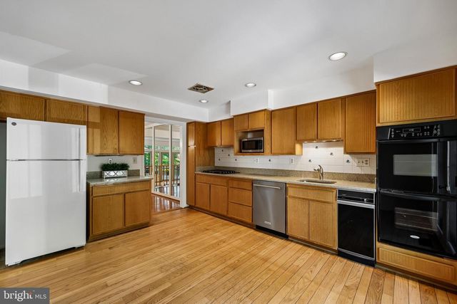 5904 VALERIAN LN, Rockville, MD 20852