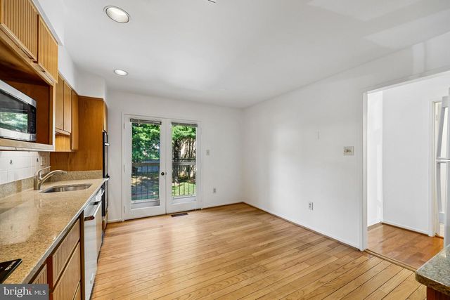 5904 VALERIAN LN, Rockville, MD 20852