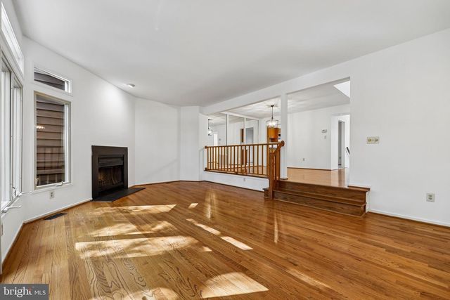 5904 VALERIAN LN, Rockville, MD 20852