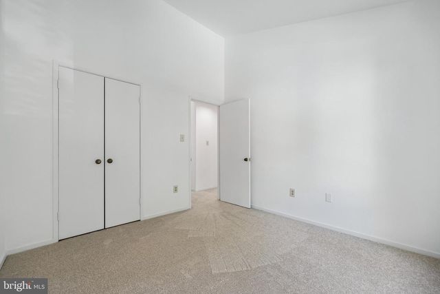 5904 VALERIAN LN, Rockville, MD 20852